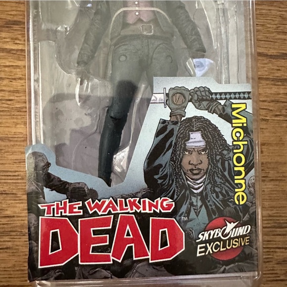 The Walking Dead Michonne plastic action Figurine & Accessories Fan Show Zombie - Picture 7 of 8